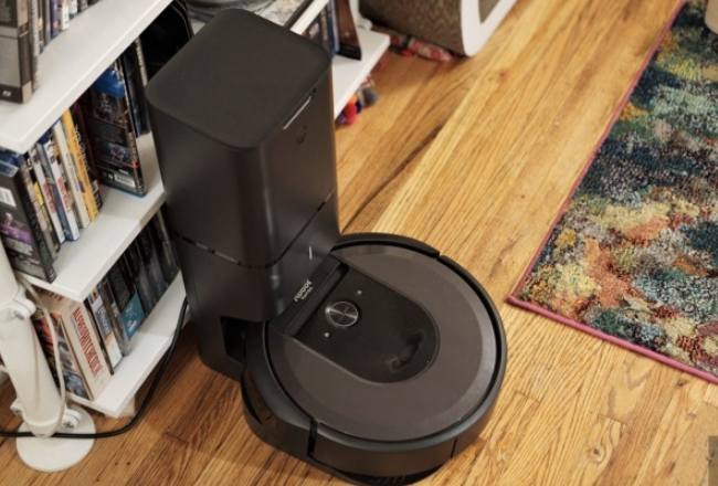 iRobot的高端Roomba i7 +真空吸尘器已降至最低价格